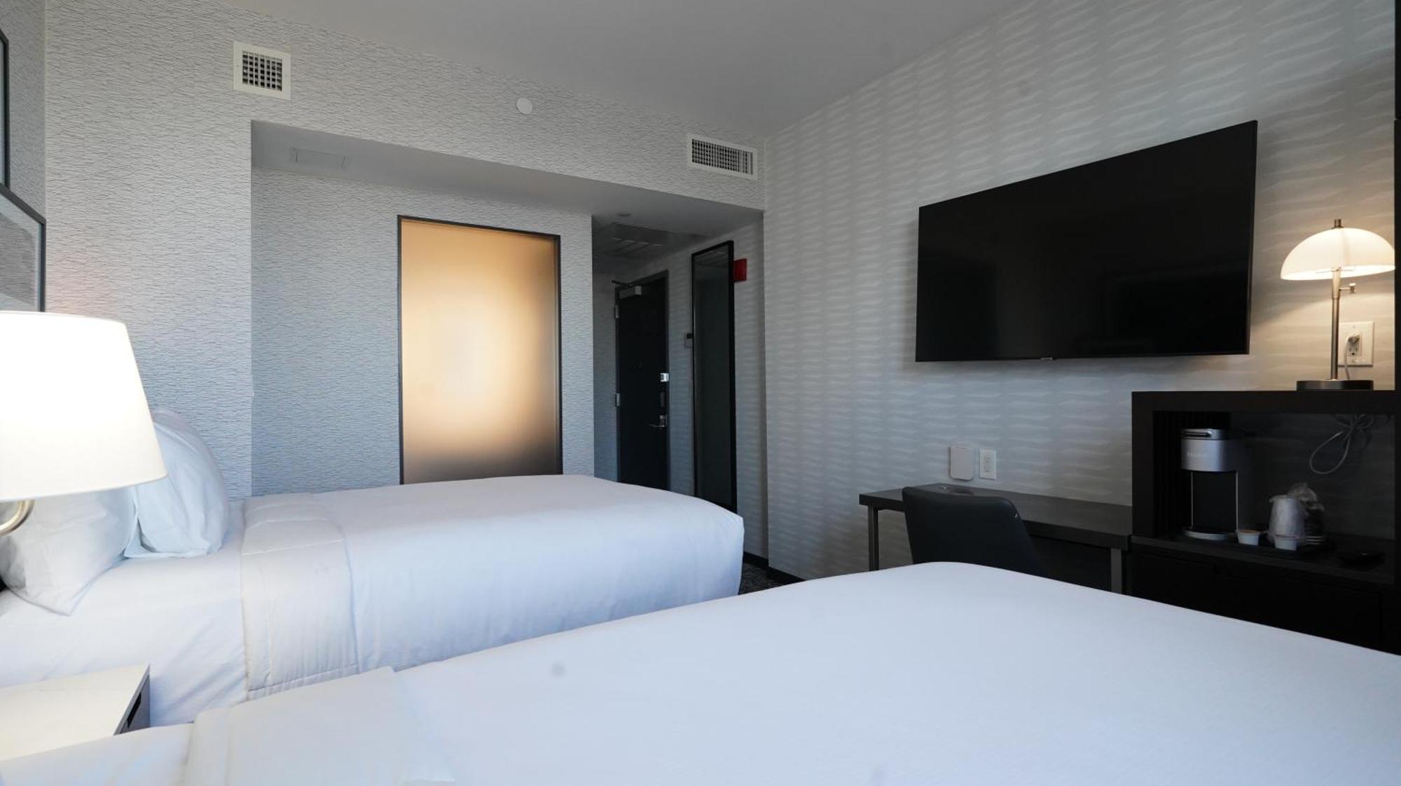 ניו יורק Doubletree By Hilton Long Island City, Ny מראה חיצוני תמונה